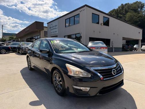 Gun Metallic 2015 Nissan Altima 2.5 S