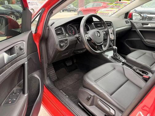 Tornado Red 2019 Volkswagen Golf 1.4T S