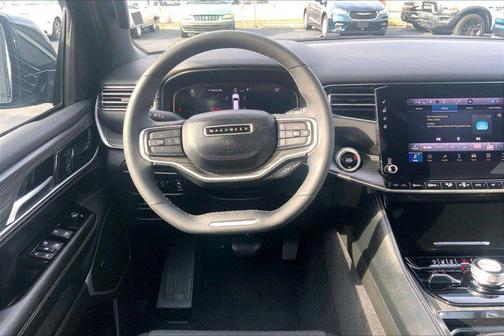 Diamond Black Crystal Pearlcoat 2024 Jeep Wagoneer L Series II 4x4