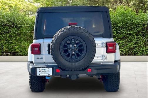 Silver Zynith Clearcoat 2023 Jeep Wrangler 4xe Rubicon 20th Anniversary