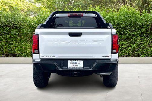 Summit White 2025 Chevrolet Colorado ZR2