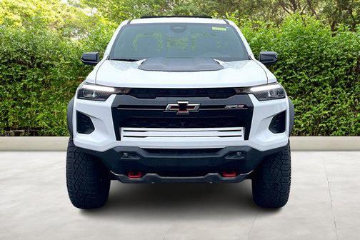 Summit White 2025 Chevrolet Colorado ZR2