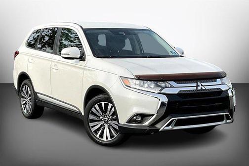 2020 Mitsubishi Outlander SE