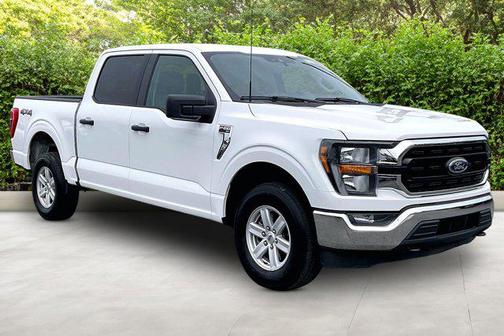 Oxford White 2023 Ford F-150 XLT