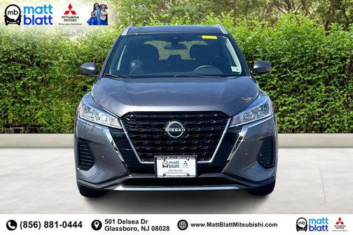 Gun Metallic 2024 Nissan Kicks SV