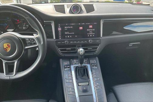 2021 Porsche Macan Base