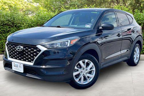 Black Noir Pearl 2020 Hyundai TUCSON SE