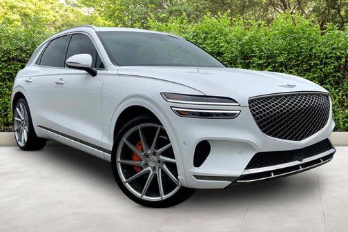 Alta White 2023 Genesis GV70 2.5T AWD