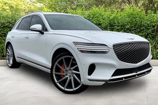 Alta White 2023 Genesis GV70 2.5T AWD