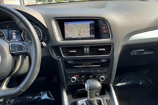 2016 Audi Q5 hybrid 2.0T Prestige