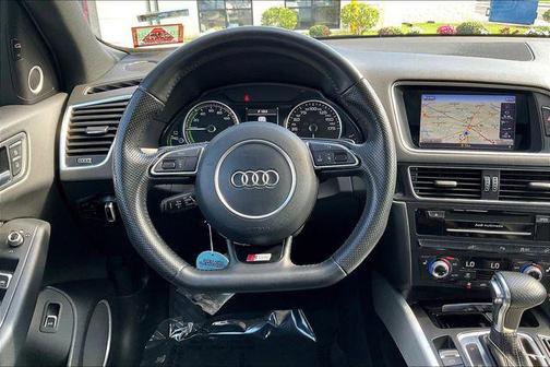 2016 Audi Q5 hybrid 2.0T Prestige
