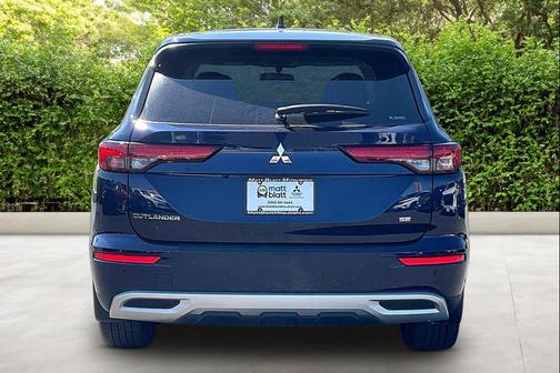 Cosmic Blue Metallic 2024 Mitsubishi Outlander SE S-AWC