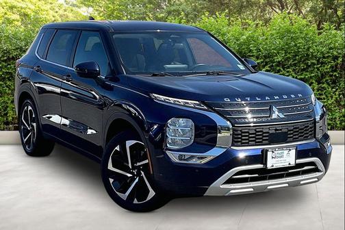 Cosmic Blue Metallic 2024 Mitsubishi Outlander SE S-AWC