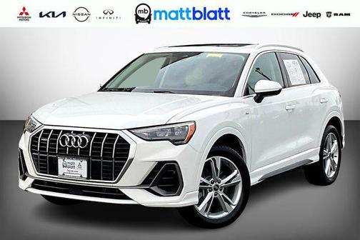 2022 Audi Q3 45 S line Premium