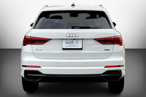 2022 Audi Q3 45 S line Premium