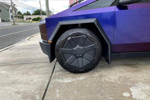 2024 Tesla Cybertruck All-Wheel Drive