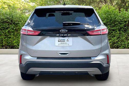 Iconic Silver Metallic 2024 Ford Edge SEL