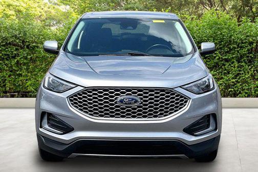 Iconic Silver Metallic 2024 Ford Edge SEL