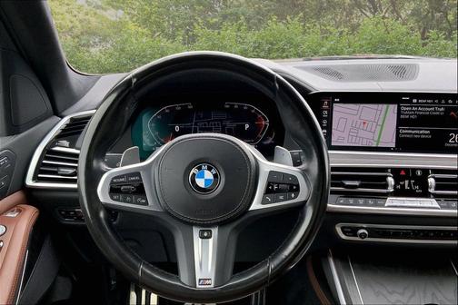 Black Sapphire Metallic 2022 BMW X7 xDrive40i