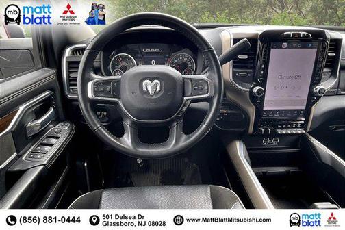 Diamond Black Crystal Pearlcoat 2024 RAM 3500 Laramie Crew Cab 4x4 8' Box