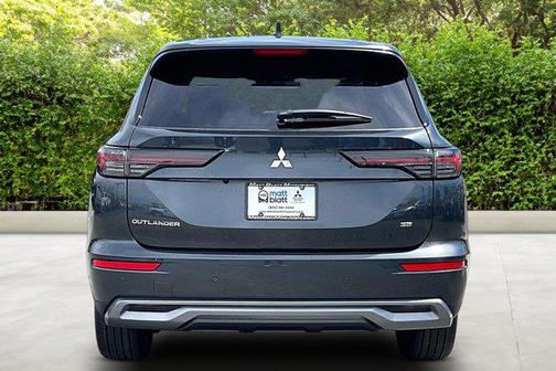 Graphite Gray 2026 Mitsubishi Outlander SE 1.5T 2WD