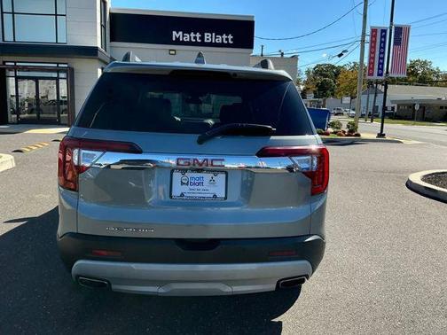 2023 GMC Acadia FWD SLT