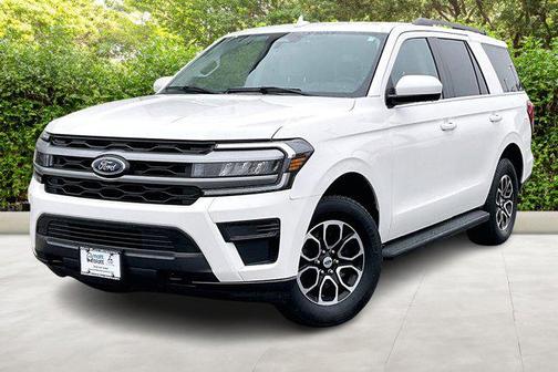 Star White Metallic Tri-Coat 2022 Ford Expedition XLT