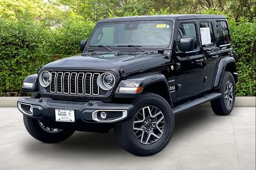 Black Clearcoat 2024 Jeep Wrangler 4-Door Sahara 4x4