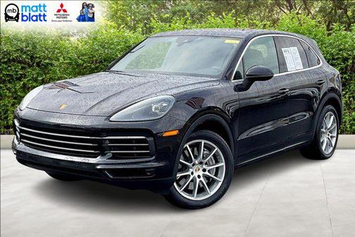 Black 2022 Porsche Cayenne Platinum Edition
