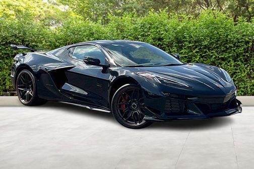 Carbon Flash Metallic 2023 Chevrolet Corvette Z06