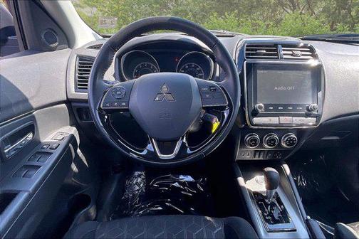 Mercury Gray Metallic 2023 Mitsubishi Outlander Sport 2.0 ES