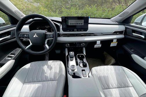 White Diamond 2026 Mitsubishi Outlander SEL 1.5T S-AWC