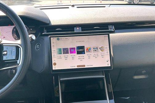 2025 Land Rover Range Rover Velar P250 SE R-Dynamic