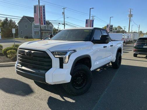 2022 Toyota Tundra SR5