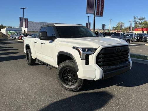 2022 Toyota Tundra SR5