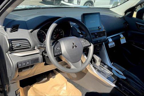 2025 Mitsubishi Eclipse Cross LE