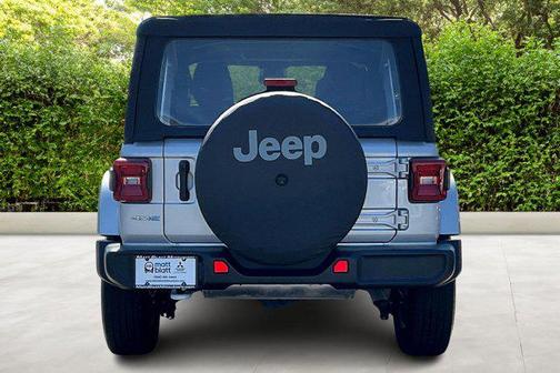 Silver Zynith Clearcoat 2024 Jeep Wrangler 4xe Sahara