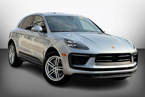 2022 Porsche Macan Base