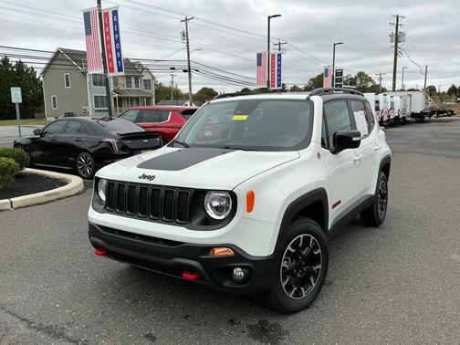 2023 Jeep Renegade Trailhawk
