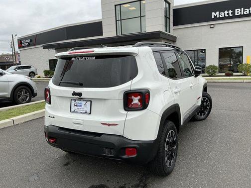 2023 Jeep Renegade Trailhawk