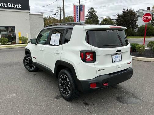 2023 Jeep Renegade Trailhawk