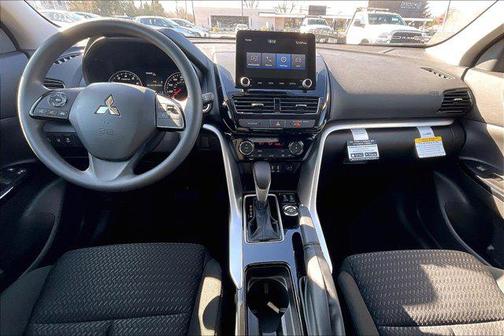 2025 Mitsubishi Eclipse Cross LE