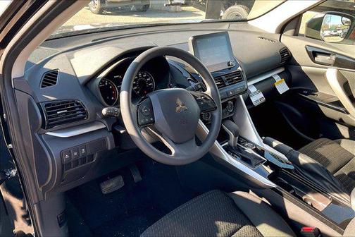 2025 Mitsubishi Eclipse Cross LE