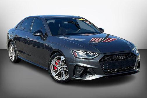 2022 Audi A4 45 S line Premium Plus