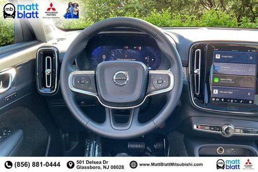 2025 Volvo XC40 B5 Core Bright Theme