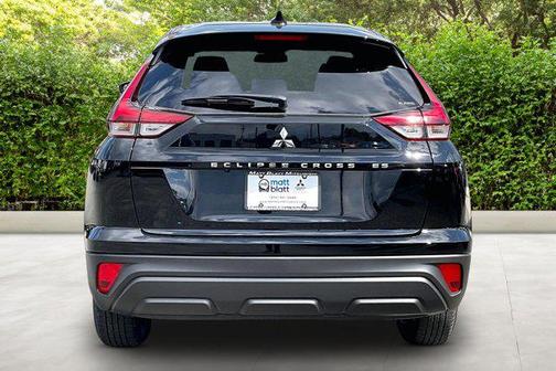 Labrador Black Pearl 2026 Mitsubishi Eclipse Cross ES