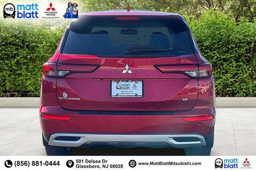 Red Diamond 2023 Mitsubishi Outlander SE 2.5 S-AWC