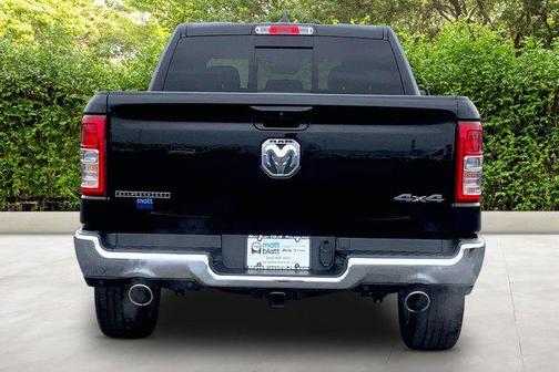 Diamond Black Crystal Pearlcoat 2022 RAM 1500 Big Horn/Lone Star
