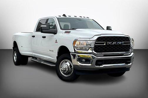 2023 RAM 3500 Big Horn Crew Cab 4x4 8' Box