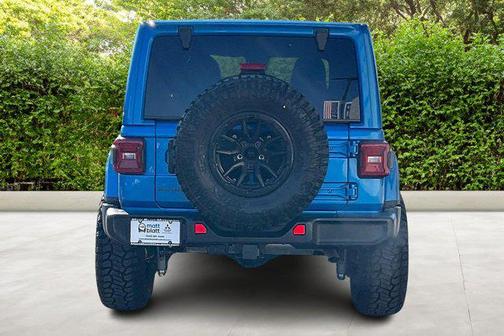 Hydro Blue Pearlcoat 2025 Jeep Wrangler 4-Door Sahara 4x4